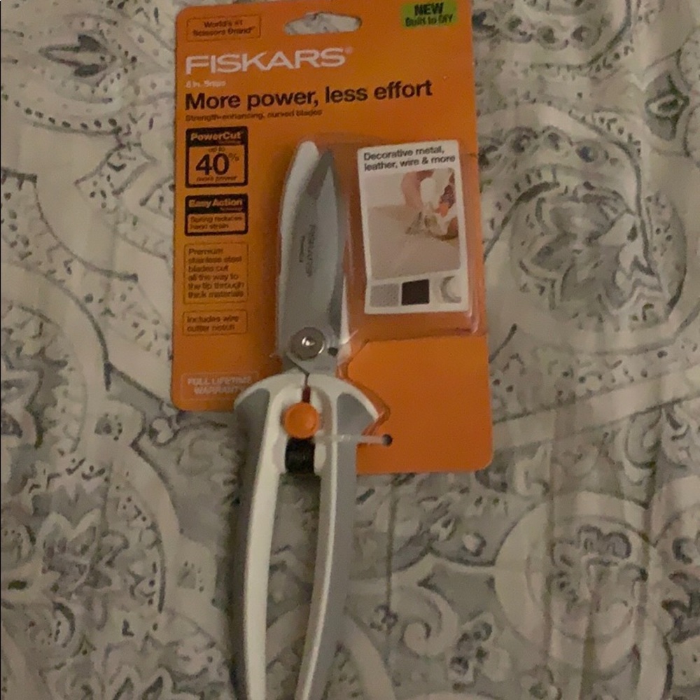 fiskars strength enchancing scissors